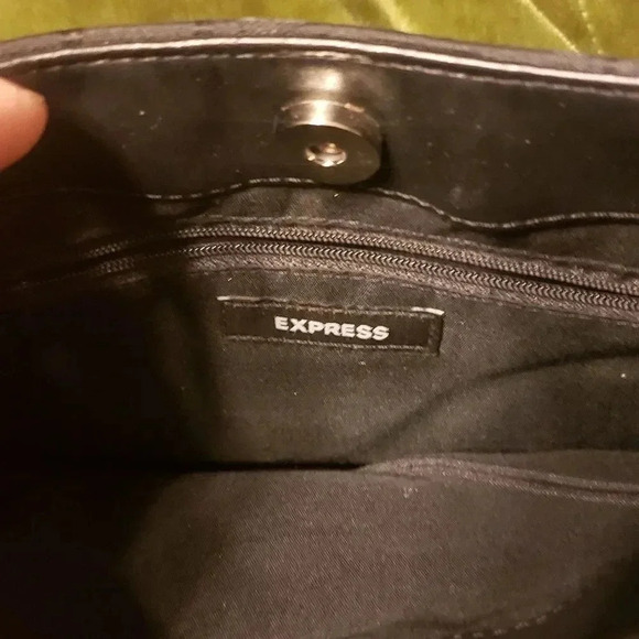 EXPRESS BRAND PURSE‎ - Picture 3 of 3